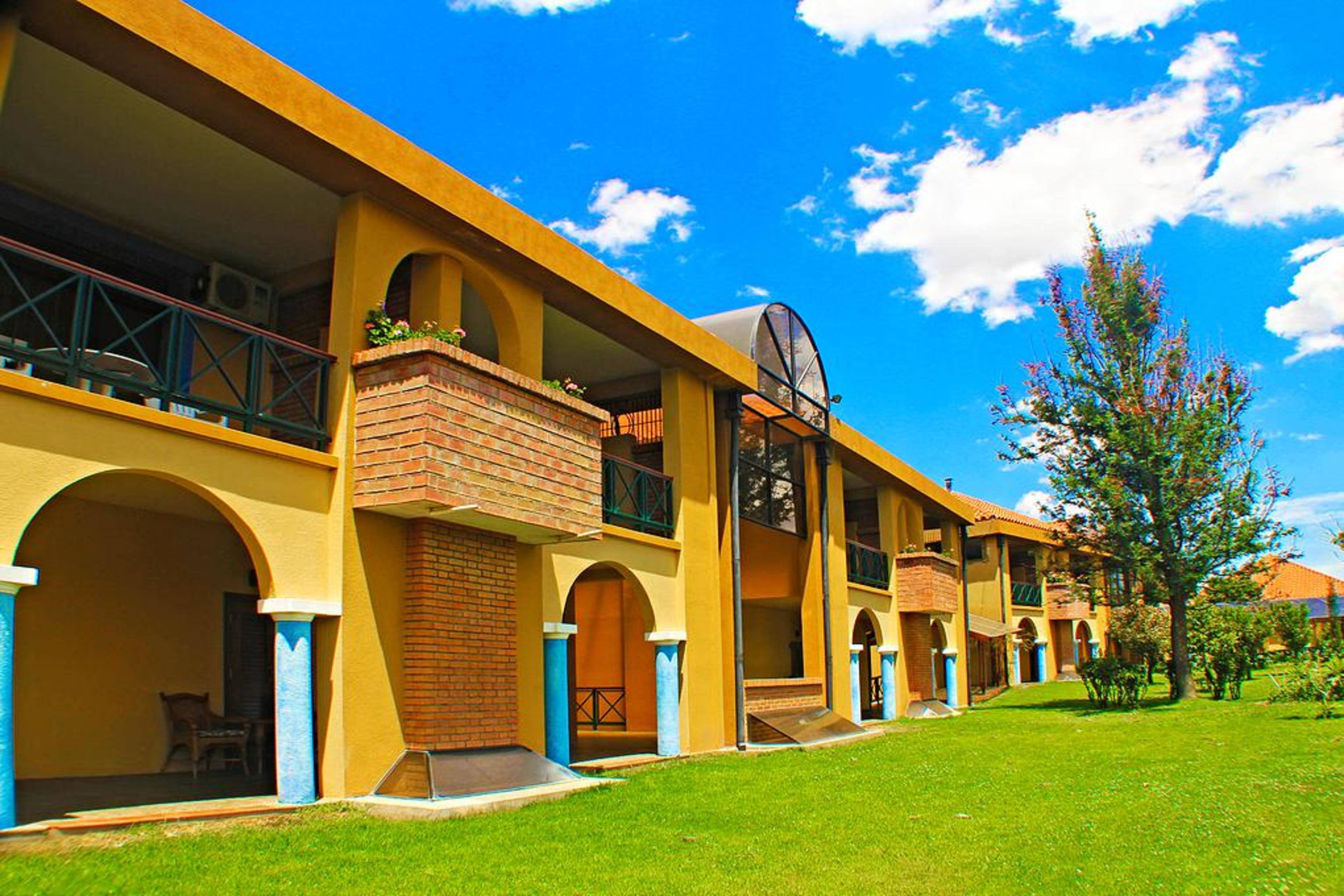 Hotel Los Parrales Tarija Exterior photo