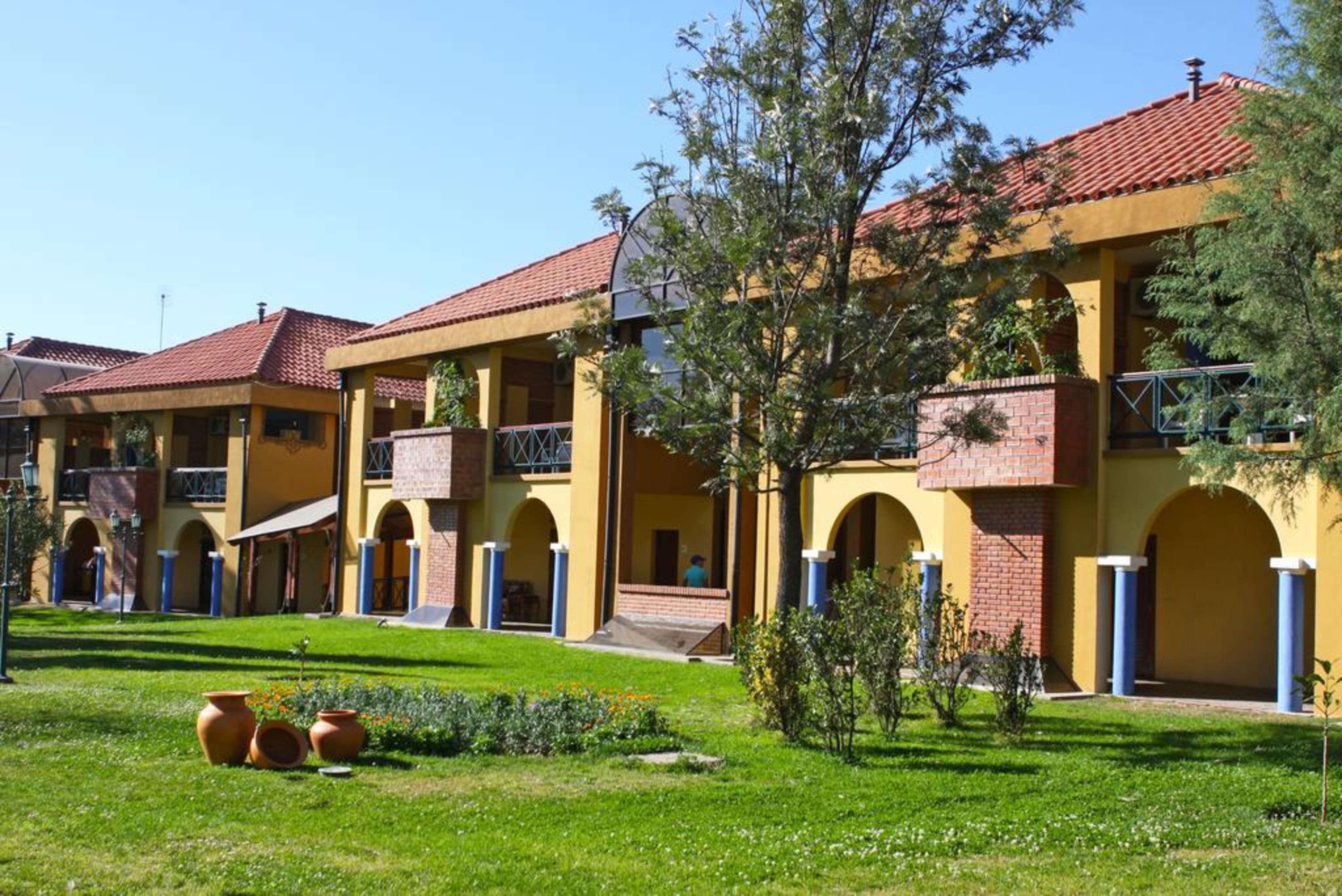 Hotel Los Parrales Tarija Exterior photo